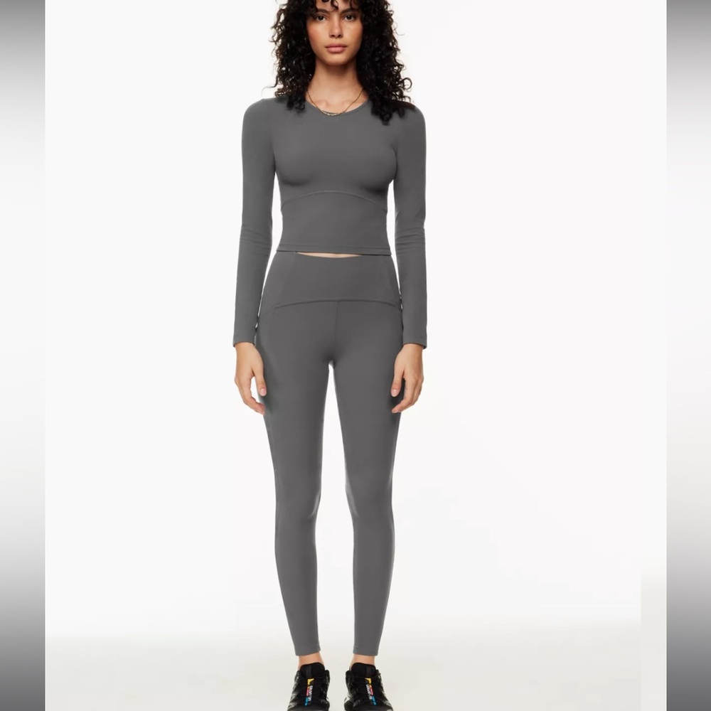 Aritzia Tna butter asset hi rise pocket legging NWT